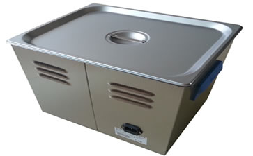 200w小型桌面超声波清洗机后面设置电源插口及保险装置
