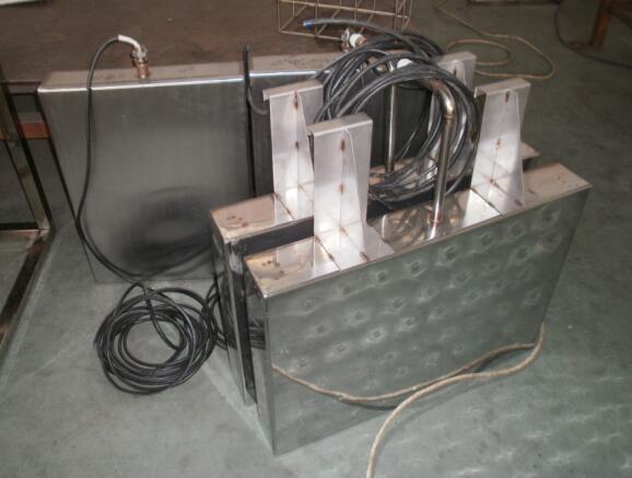 1800W(瓦）超声波振板侧面挂式安装方式